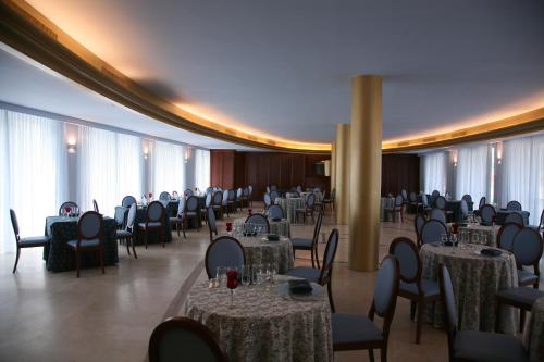 Hotel Royal in Васто Hotel Royal in Васто