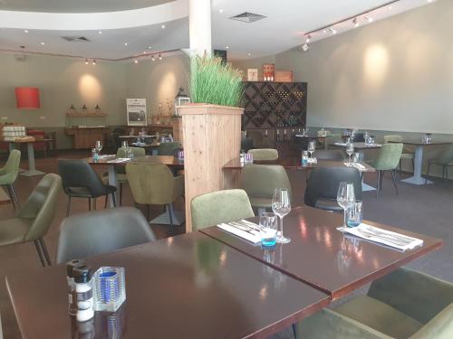 ห้องอาหาร, Fletcher Strandhotel Renesse in เชาเวน-เดเฟอลันด์ ห้องอาหาร, Fletcher Strandhotel Renesse in เชาเวน-เดเฟอลันด์