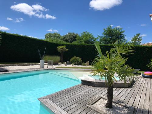 Swimming pool, Guesthouse proche bordeaux in Eysines Swimming pool, Guesthouse proche bordeaux in Eysines