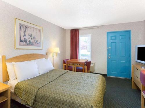 POCONO NIGHT LODGE in Bartonsville POCONO NIGHT LODGE in Bartonsville