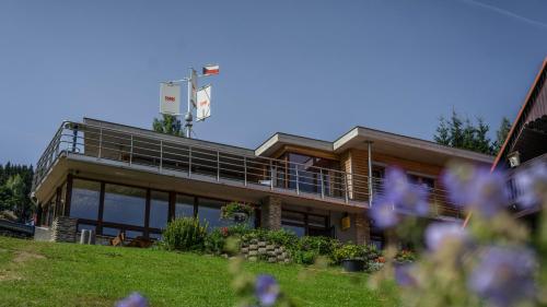 Exterior view, Penzion Topas in Pec pod Snezkou Exterior view, Penzion Topas in Pec pod Snezkou