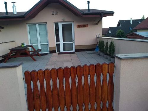 Apartman NAOMI E12 in Vysoke Tatry Apartman NAOMI E12 in Vysoke Tatry