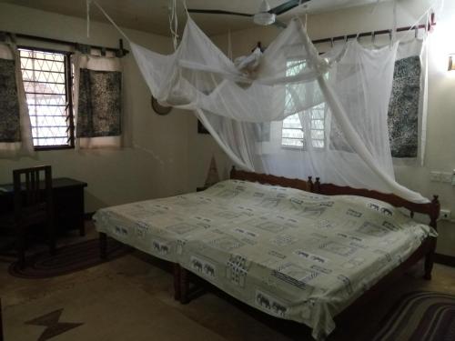 Tropical Garden House in Kilifi Tropical Garden House in Kilifi