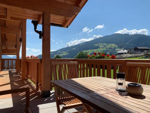 陽台/露台, La Montana - Ski & Hiking LODGE in 謝拉德明 陽台/露台, La Montana - Ski & Hiking LODGE in 謝拉德明