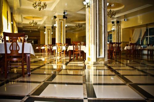Restoran, Parade Allure in Zhashkiv Restoran, Parade Allure in Zhashkiv