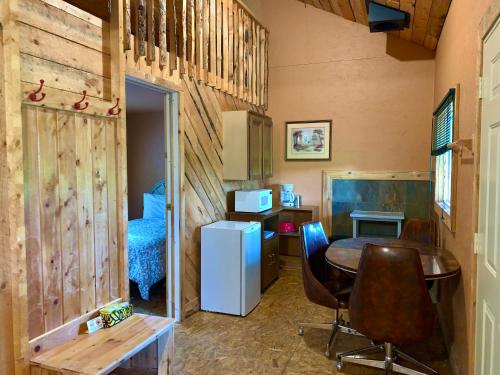 Schott's Lake Conference & Resort in Sundre (AB) Schott's Lake Conference & Resort in Sundre (AB)