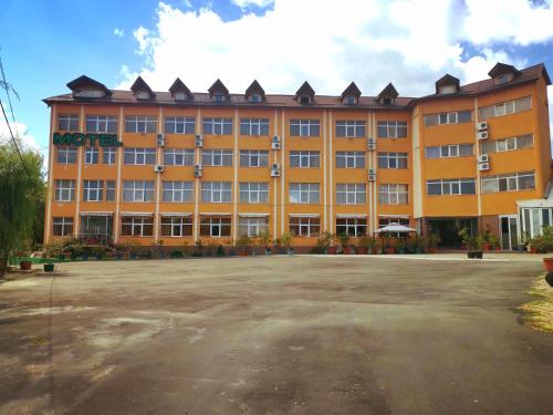 Hotel Dinastia
