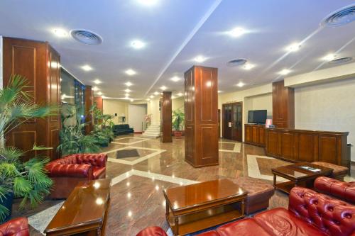 Előcsarnok, Hotel Bavaria in Craiova Előcsarnok, Hotel Bavaria in Craiova