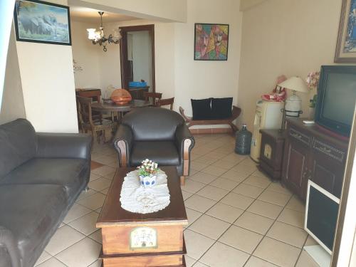 Apartemen Marbella anyer tower sadewa lt 5 view kolam renang & laut in อันเยอร์ Apartemen Marbella anyer tower sadewa lt 5 view kolam renang & laut in อันเยอร์