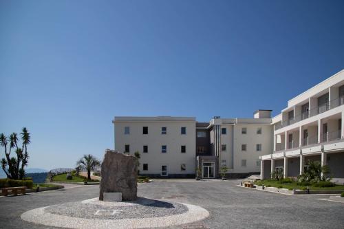 GRAND HOTEL SERAPIDE in Pozzuoli GRAND HOTEL SERAPIDE in Pozzuoli