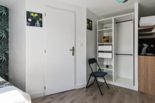 Modern studio near Lilles city center Welkeys in Fives Modern studio near Lilles city center Welkeys in Fives