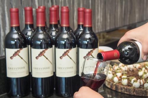 Food and beverages, Elan Hotel in West Hollywood Food and beverages, Elan Hotel in West Hollywood