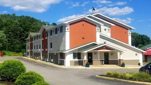 مدخل, Super 8 By Wyndham Salem Va in Salem مدخل, Super 8 By Wyndham Salem Va in Salem