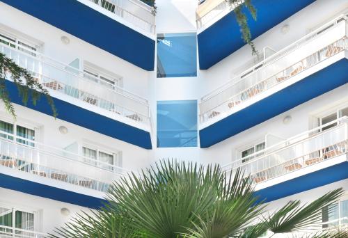 This photo about GHT Balmes, Hotel-Aparthotel&SPLASH shared on HyHotel.com