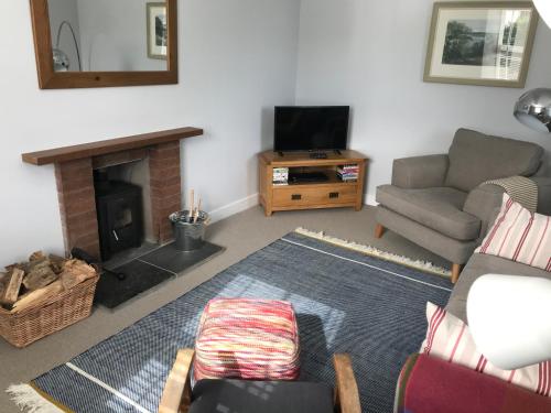 The West Lodge -dog friendly, cosy, Scottish Borders cottage in Paxton The West Lodge -dog friendly, cosy, Scottish Borders cottage in Paxton