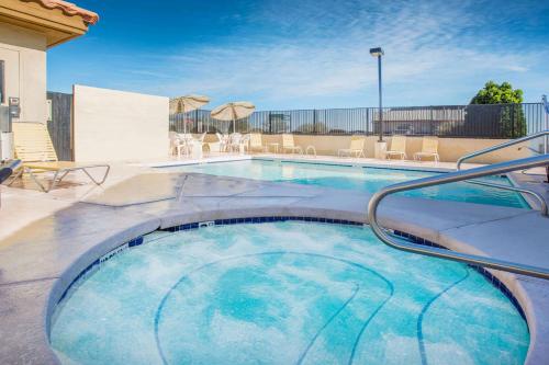 Hot tub, Days Inn by Wyndham Phoenix North in Phoenix (AZ) Hot tub, Days Inn by Wyndham Phoenix North in Phoenix (AZ)