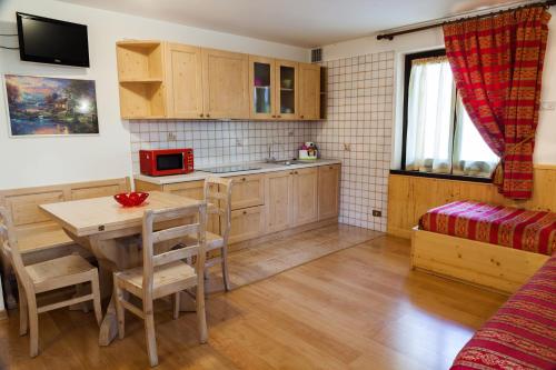 Kitchen, Villa Erika in Madonna di Campiglio City Center Kitchen, Villa Erika in Madonna di Campiglio City Center