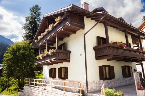 Exterior view, Villa Erika in Madonna di Campiglio City Center Exterior view, Villa Erika in Madonna di Campiglio City Center