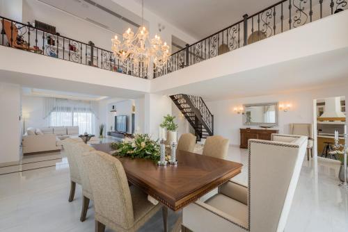 Instalaciones, Villa Shangri-La Zakinthos in Olympia Instalaciones, Villa Shangri-La Zakinthos in Olympia