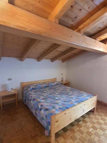 Bed, Casa Lanfranchi in Valdidentro Bed, Casa Lanfranchi in Valdidentro