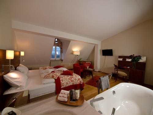 This photo about Palac Pakoszow shared on HyHotel.com