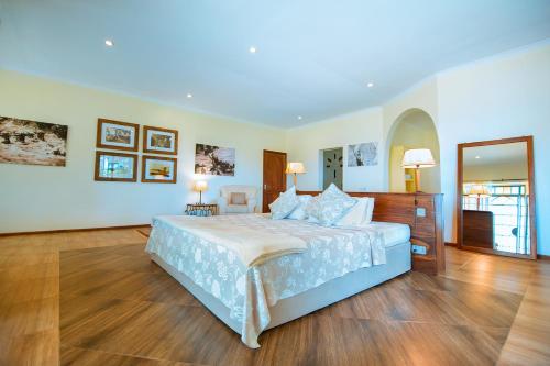 Pink Flamingo Boutique Hotel in Moshi Pink Flamingo Boutique Hotel in Moshi