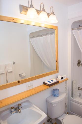 This photo about Mayflower Inn shared on HyHotel.com