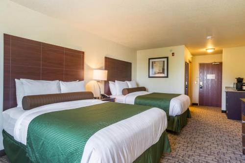Cobblestone Hotel & Suites - Erie in Erie (PA) Cobblestone Hotel & Suites - Erie in Erie (PA)