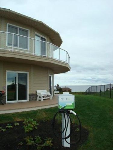 مدخل, Around the Sea - Cana da's Rotating House, Suites & Tours in North Rustico (PE) مدخل, Around the Sea - Cana da's Rotating House, Suites & Tours in North Rustico (PE)