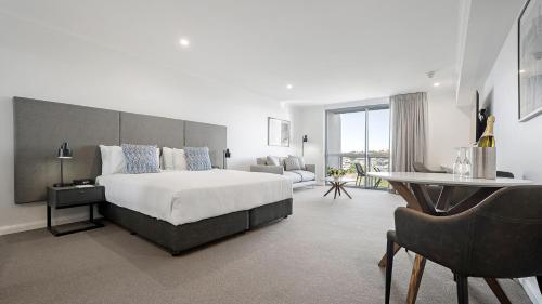 Oaks Toowoomba Hotel in Toowoomba City Center Oaks Toowoomba Hotel in Toowoomba City Center
