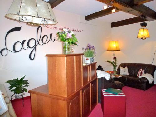 Паб/Коктейль-бар, Pension Lagler in Хайлігенблут Паб/Коктейль-бар, Pension Lagler in Хайлігенблут
