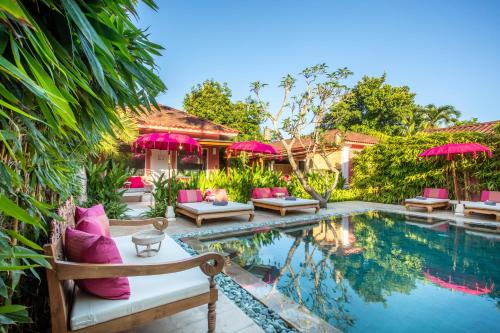 Swimming pool, PinkPrivate Sanur - for Cool Adults Only near Serangan Island Swimming pool, PinkPrivate Sanur - for Cool Adults Only near Serangan Island