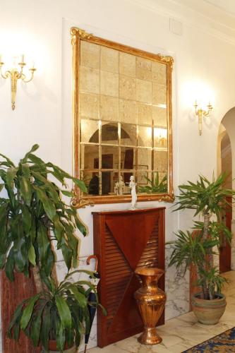 Lobby, Hotel Pace Helvezia in Colosseum and Foro Romano Lobby, Hotel Pace Helvezia in Colosseum and Foro Romano