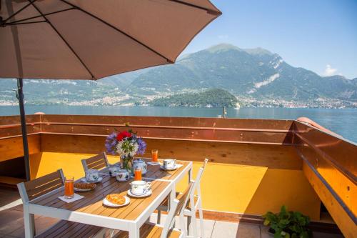 Balcony/terrace, La Terrazza sul lago Lezzeno in Lezzeno Balcony/terrace, La Terrazza sul lago Lezzeno in Lezzeno