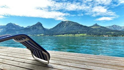 Strand, Seebockenhotel Zum Weißen Hirschen in St Wolfgang im Salzkammergut városközpont Strand, Seebockenhotel Zum Weißen Hirschen in St Wolfgang im Salzkammergut városközpont