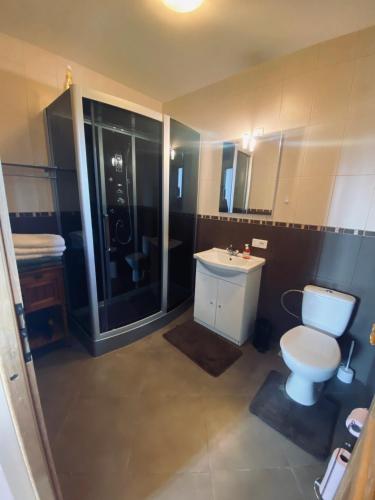Bathroom, Chateau de Crenille in Chaumes-en-Brie Bathroom, Chateau de Crenille in Chaumes-en-Brie