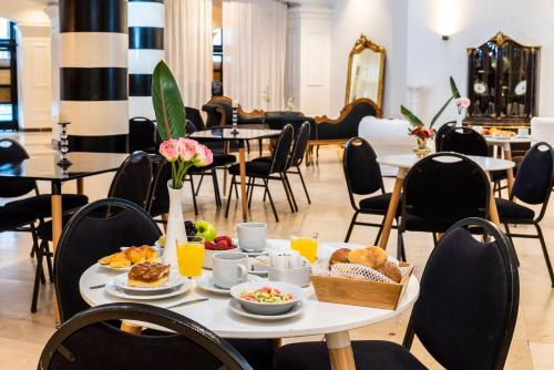 Храна и напитки, Unique Executive Central Hotel in Буенос Айрес Храна и напитки, Unique Executive Central Hotel in Буенос Айрес