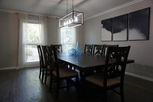 Beautiful & large newly renovated 5 bedroom house. in Other Beautiful & large newly renovated 5 bedroom house. in Other