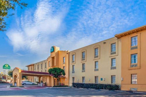 La Quinta Inn by Wyndham Houston Greenway Plaza Medical Area in Houston