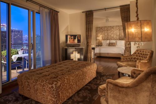 International House Hotel in New Orleans (Louisiana) International House Hotel in New Orleans (Louisiana)