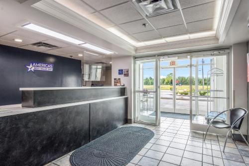 ردهة, Americas Best Value Inn Knoxville East in Near Center ردهة, Americas Best Value Inn Knoxville East in Near Center