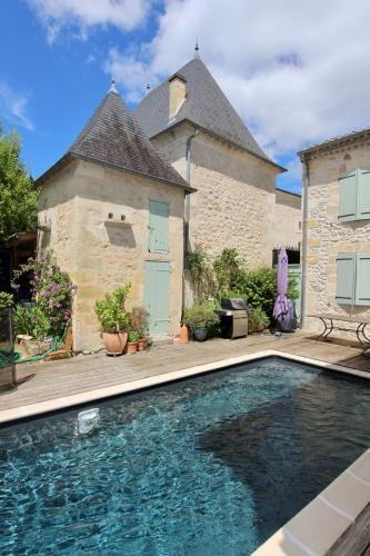 Swimming pool, Domaine L'Amourette in Tizac De Curton Swimming pool, Domaine L'Amourette in Tizac De Curton