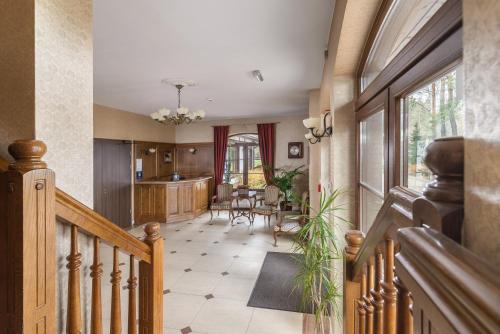 Előcsarnok, Osada Grzybowski Mlyn in Waglikowice Előcsarnok, Osada Grzybowski Mlyn in Waglikowice