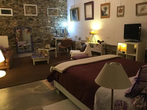 Loft Atypique in Villeneuve De Riviere Loft Atypique in Villeneuve De Riviere