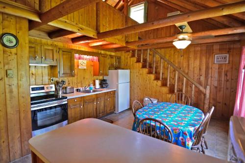 Countryside Cottages in Bartonsville Countryside Cottages in Bartonsville