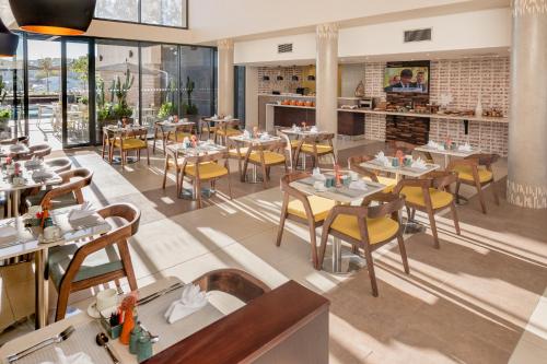 Ресторан, Town Lodge Windhoek in Віндгук Ресторан, Town Lodge Windhoek in Віндгук