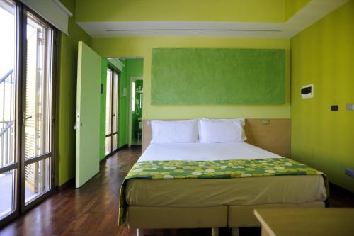 Guestroom, Affittacamere Stazione Valmontone in Valmontone Guestroom, Affittacamere Stazione Valmontone in Valmontone