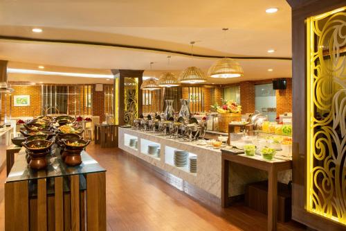 Food and beverages, Hotel Santika Depok in Depok Food and beverages, Hotel Santika Depok in Depok