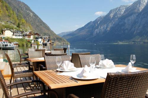 Balcony/terrace, Seehotel Gruner Baum in Hallstatt Balcony/terrace, Seehotel Gruner Baum in Hallstatt
