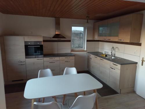 Facilities, 70 m² liebevoll renovierte Ferienwohnung in Schonungen Facilities, 70 m² liebevoll renovierte Ferienwohnung in Schonungen